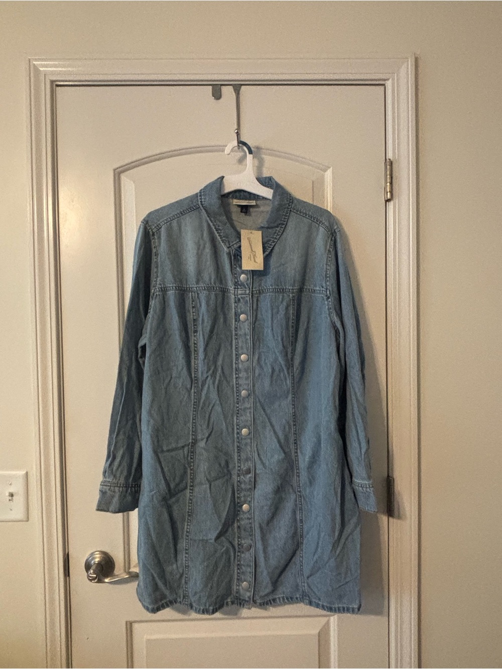 New Universal Thread Light Blue Longline Denim Snap-Front dress.